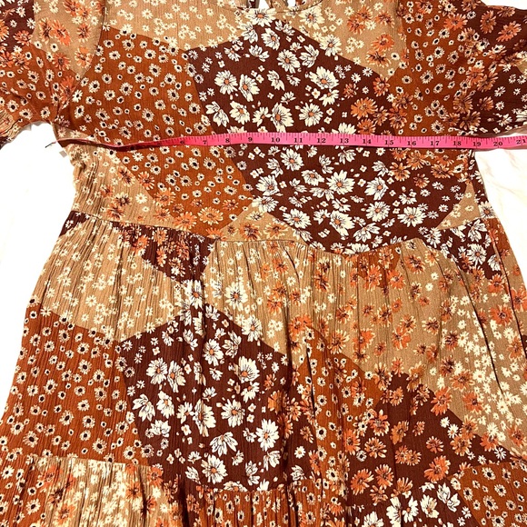 Easel Boho Midi Dress Bell Sleeve Floral Patch 100% rayon SZ S EUC - Picture 7 of 8